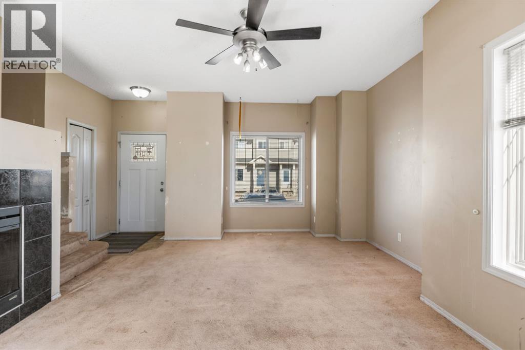 523 Strathaven Mews photo 6