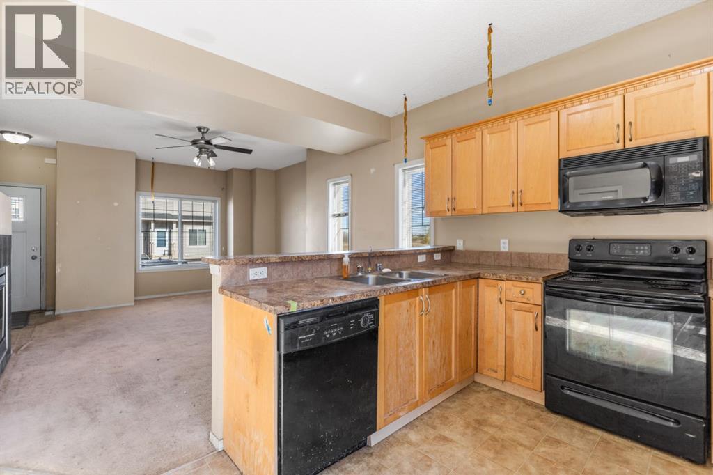 523 Strathaven Mews photo 9