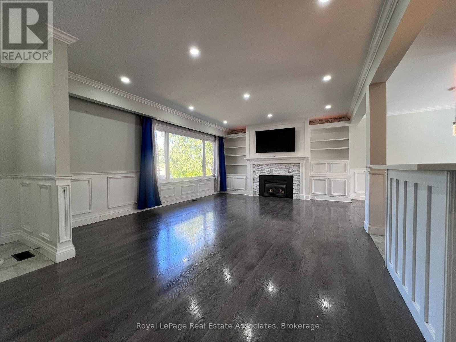 UPPER - 222 COLUMBIA DRIVE, Hamilton (Buchanan)