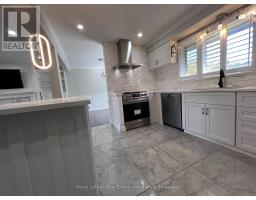 Bathroom - Upper - 222 Columbia Drive, Hamilton, ON L9C3Y9 Photo 6