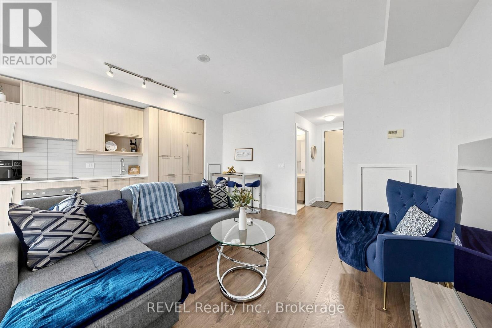 705- 30 Nelson Street, Toronto, ON photo 10