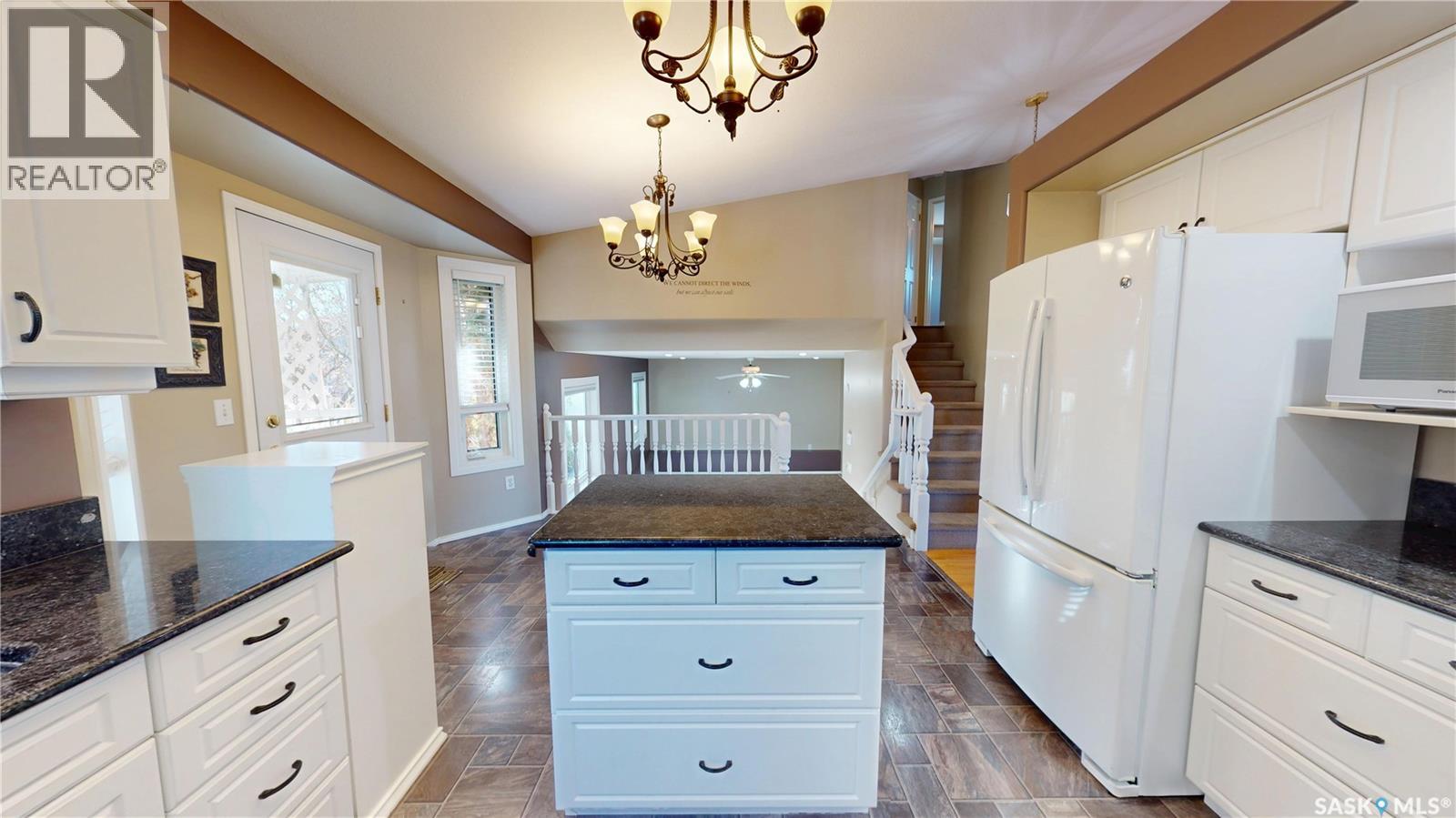 803 Swan CRESCENT, Saskatoon — photo 7