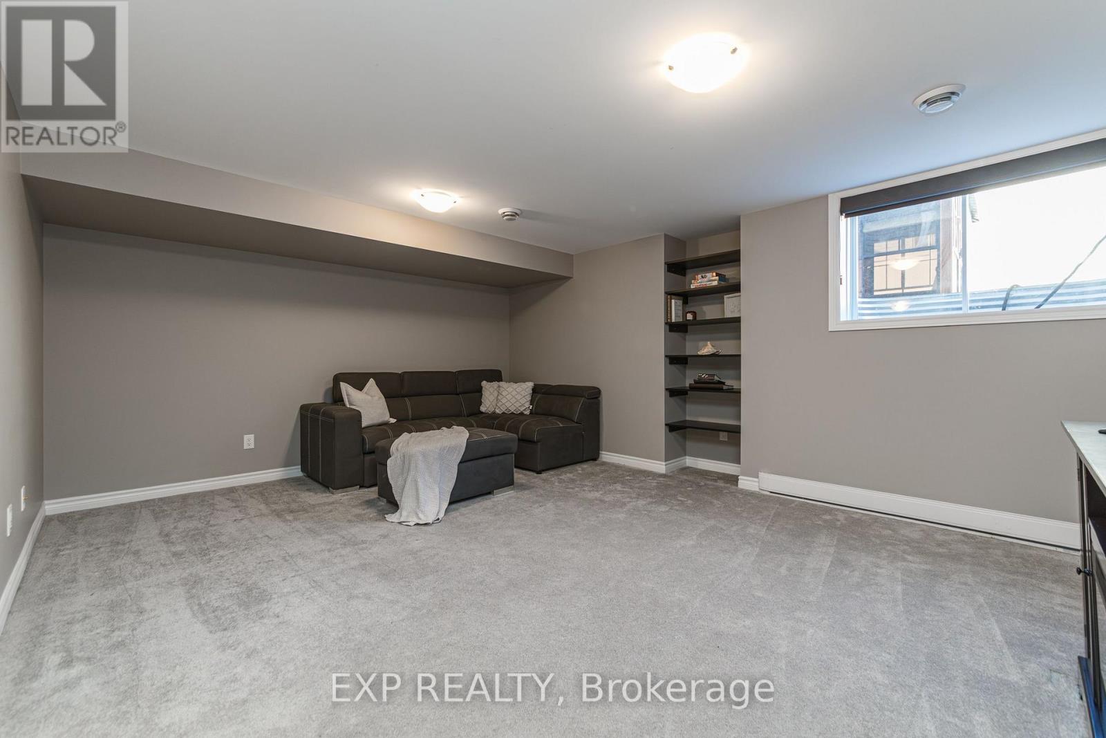Commercial Properties for Sale in Ottawa – 811 LOOSESTRIFE WAY – By Peter Sagos - Image 35