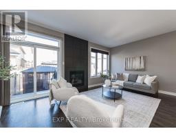 Living room - 811 Loosestrife Way, Ottawa, ON K1T0L8 Photo 6