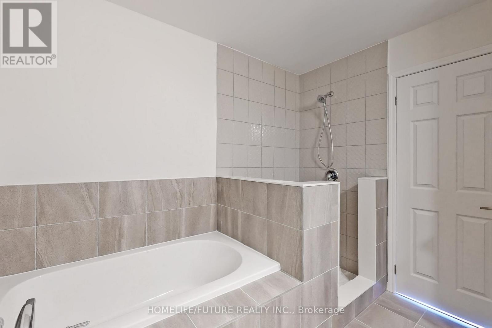 25- 247 Danzatore Path, Oshawa, ON photo 31
