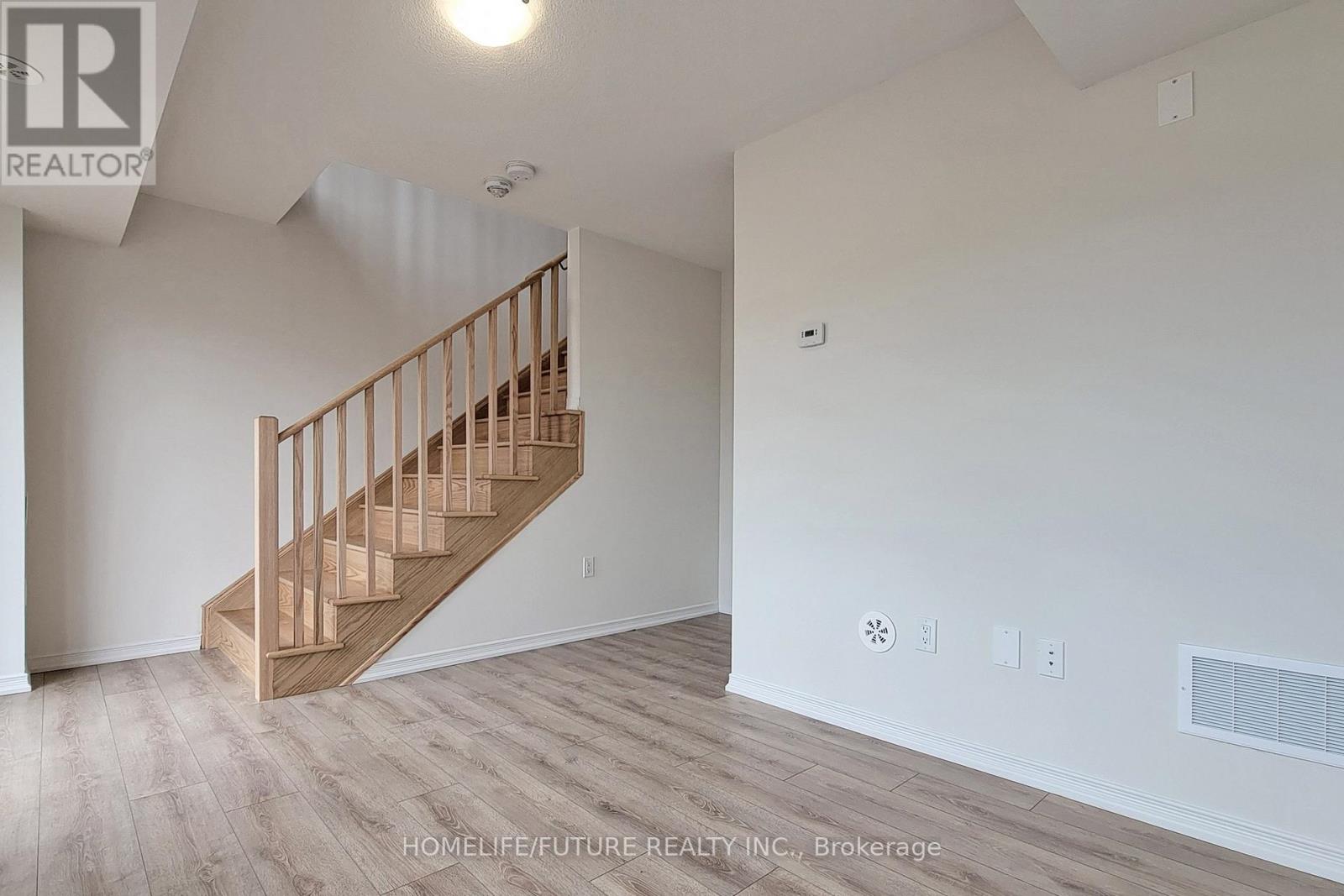 25- 247 Danzatore Path, Oshawa, ON photo 8