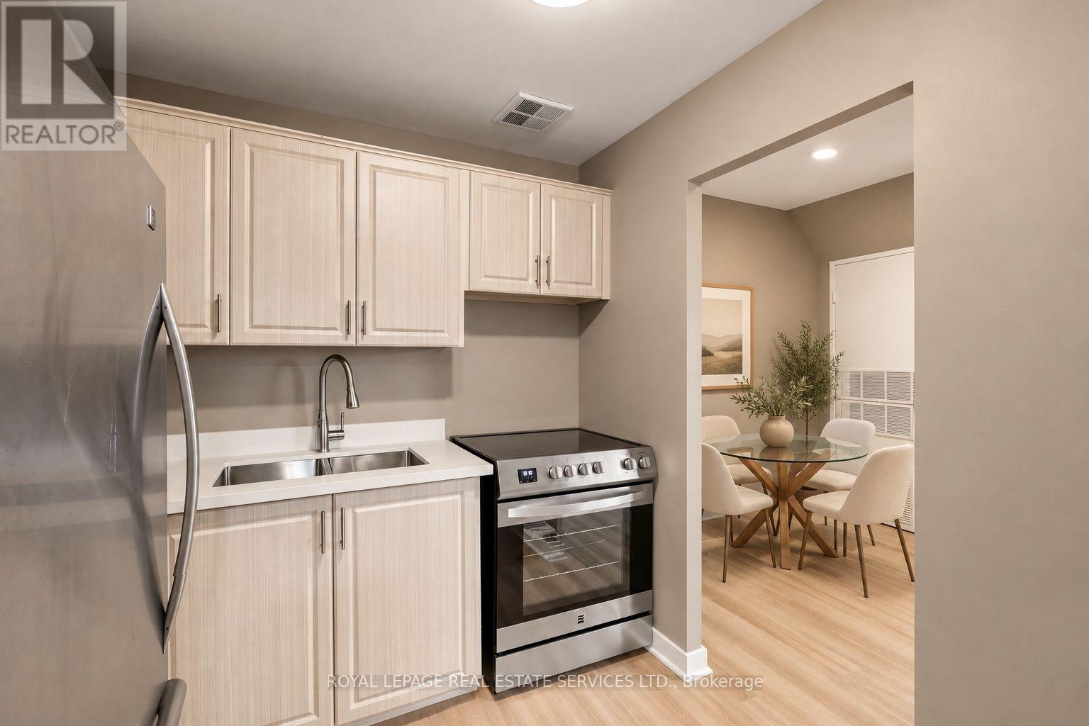 208- 2001 Bonnymede Drive, Mississauga, ON photo 6