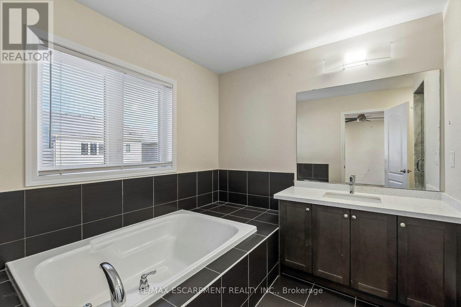 16 Alexandra Drive, Thorold, ON photo 20