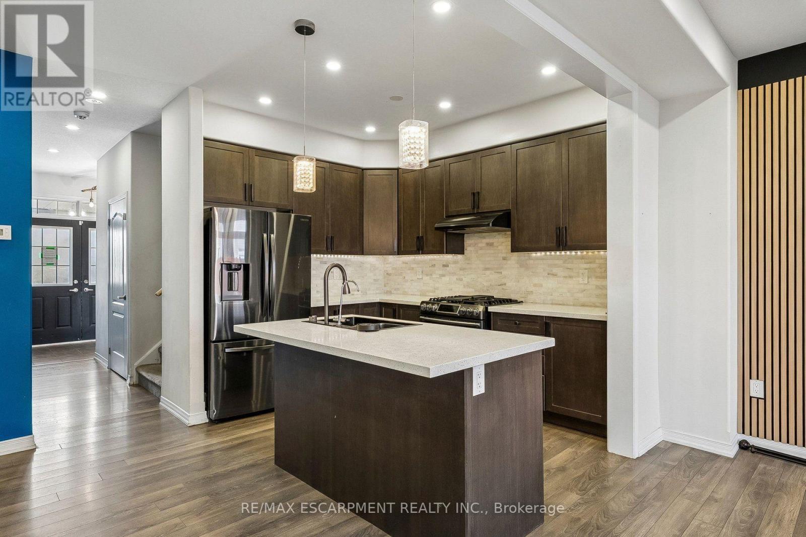 16 Alexandra Drive, Thorold, ON photo 7