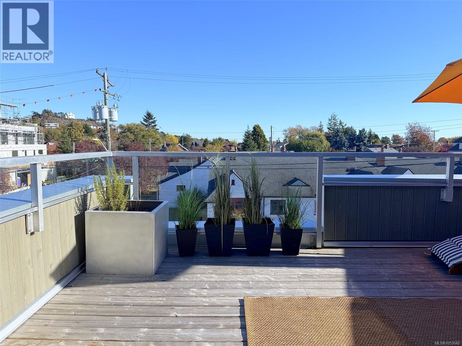 105 1720 Fairfield Road, Victoria