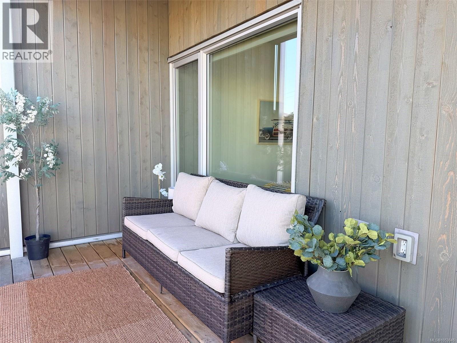 105 1720 Fairfield Road, Victoria