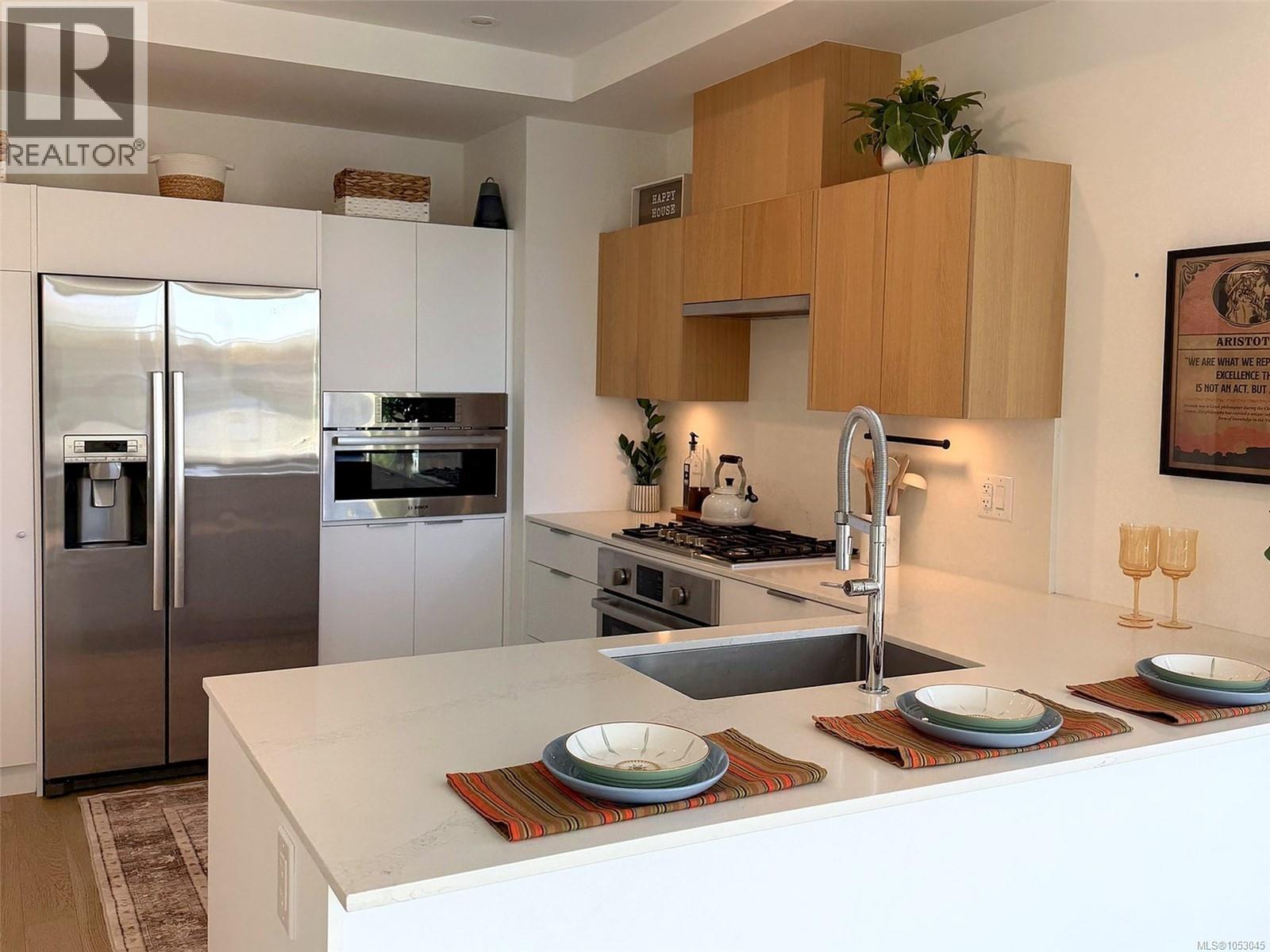105 1720 Fairfield Road, Victoria