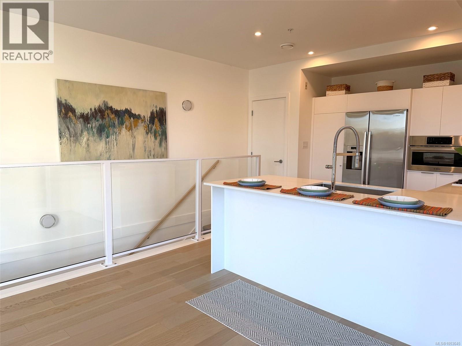 105 1720 Fairfield Road, Victoria