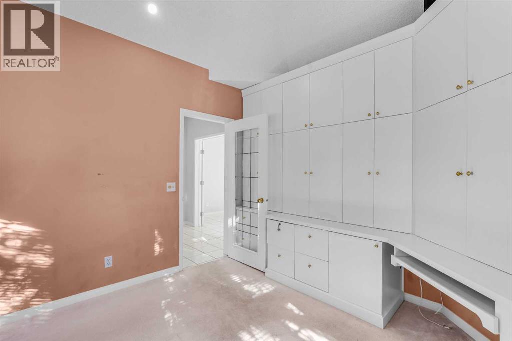 Office with built-ins