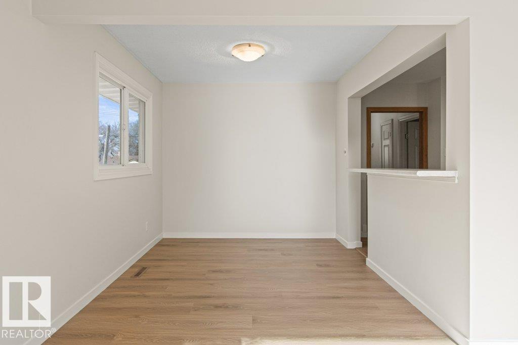 9640 74 AV NW, Edmonton — photo 15