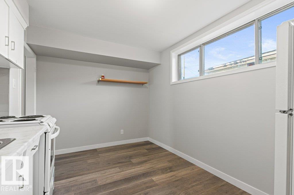 9640 74 AV NW - 46