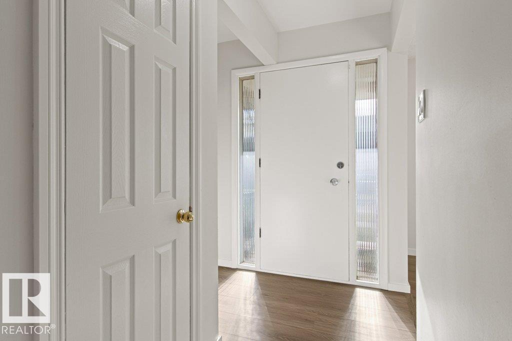 9640 74 AV NW, Edmonton — photo 7