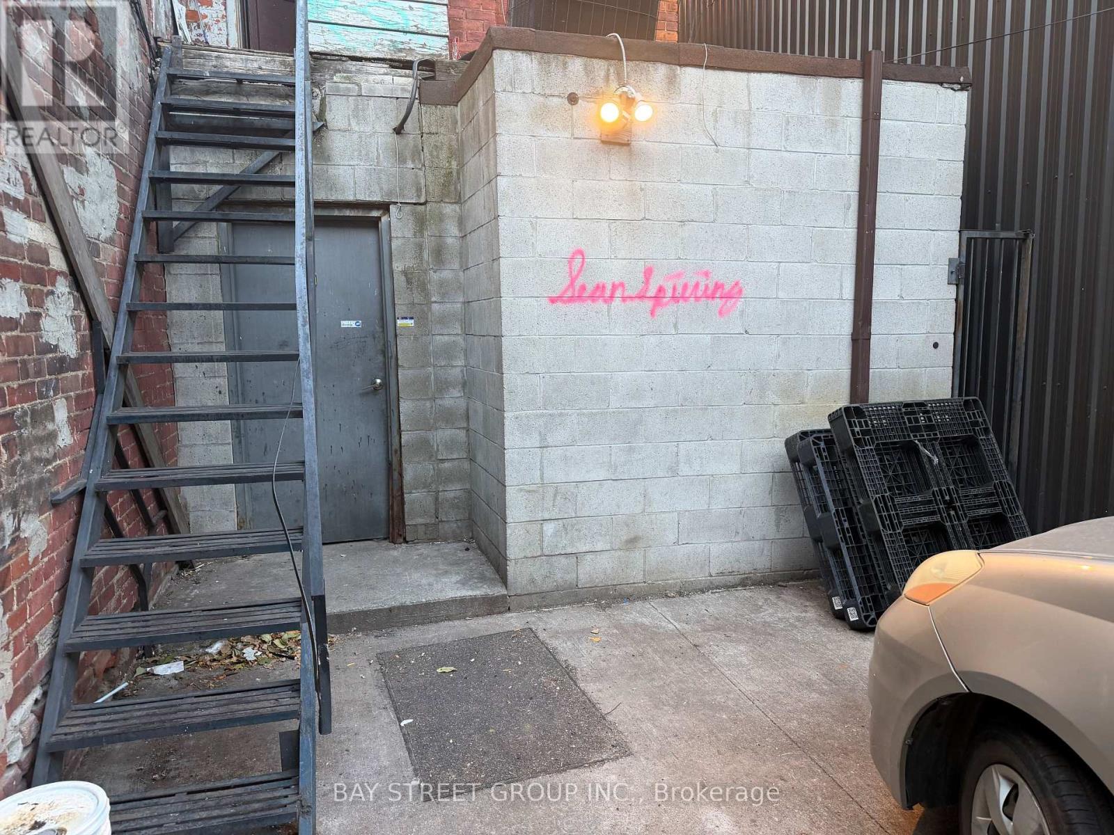 654 SPADINA AVENUE, Toronto (University) — photo 11