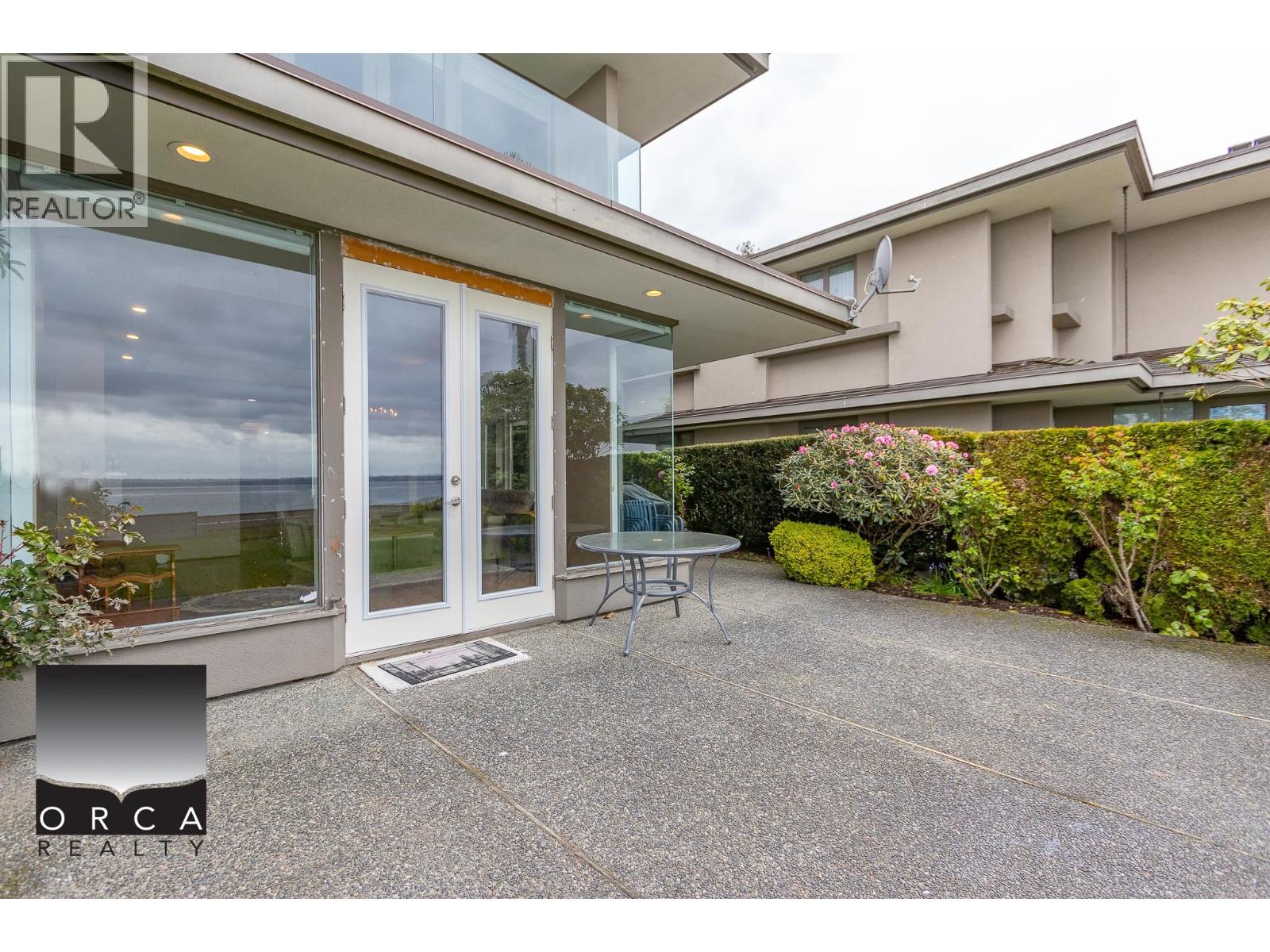 2424 BELLEVUE photo 2