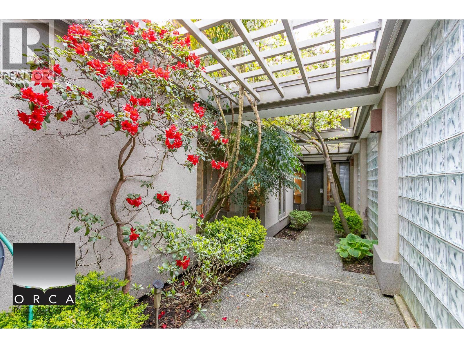 2424 BELLEVUE photo 3