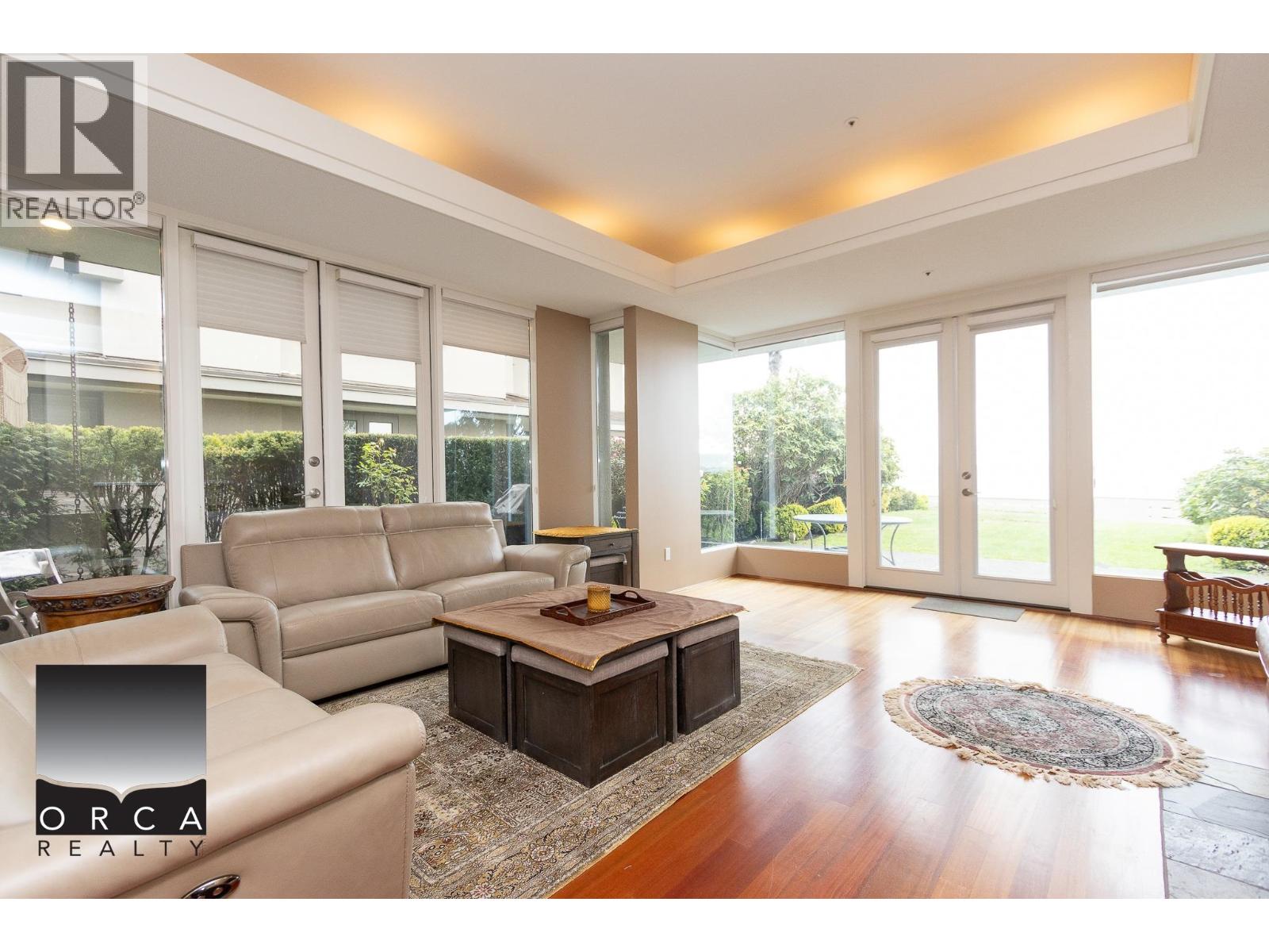 2424 BELLEVUE photo 4
