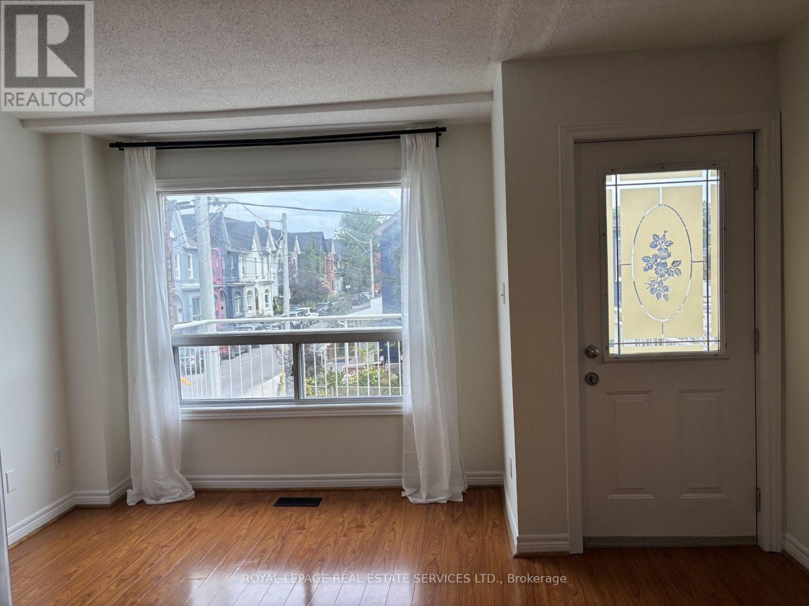 #A - 204 GLADSTONE AVENUE, Toronto (Little Portugal) — photo 9