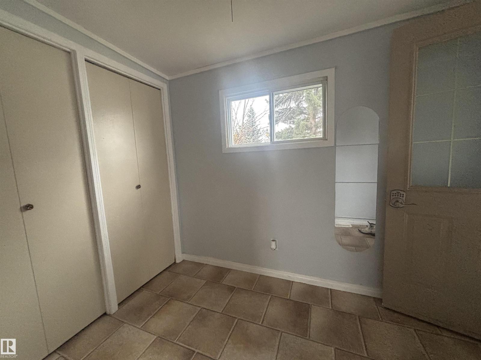 #577 53222 Range Road 272, photo 7 of 22