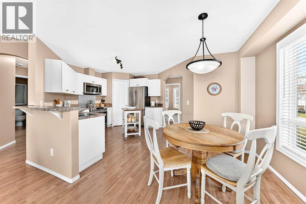 Listing photo – 413 Jenkins Drive, Red Deer