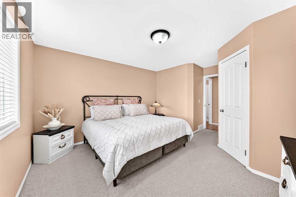 Listing photo – 413 Jenkins Drive, Red Deer