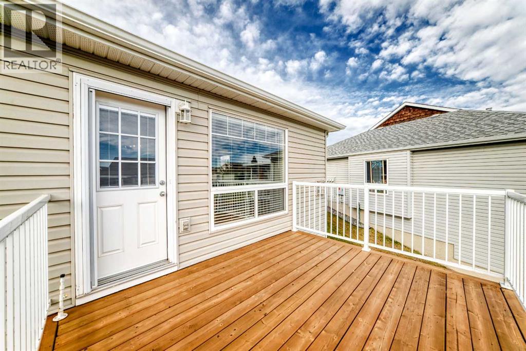 Listing photo – 413 Jenkins Drive, Red Deer