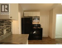 903 Robinson Street, Regina, SK S4T2M6 Photo 12