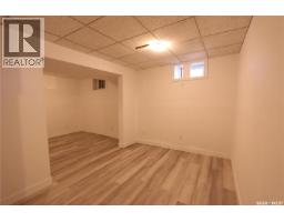 903 Robinson Street, Regina, SK S4T2M6 Photo 29