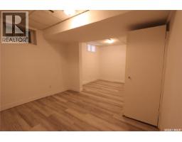 903 Robinson Street, Regina, SK S4T2M6 Photo 32