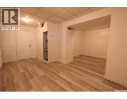 903 Robinson Street, Regina, SK S4T2M6 Photo 30