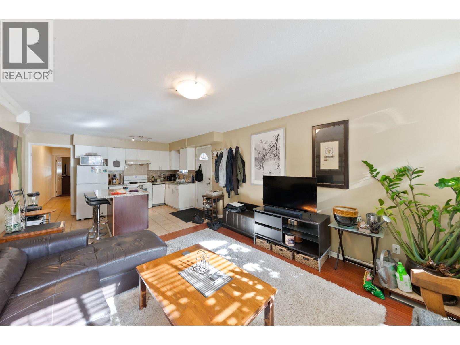 195 W 17TH AVENUE, Vancouver - Image 1