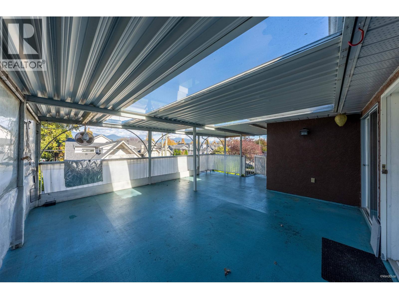 195 W 17TH AVENUE, Vancouver - Image 1
