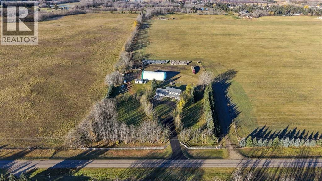Listing photo – 3000 35 Street, Ponoka