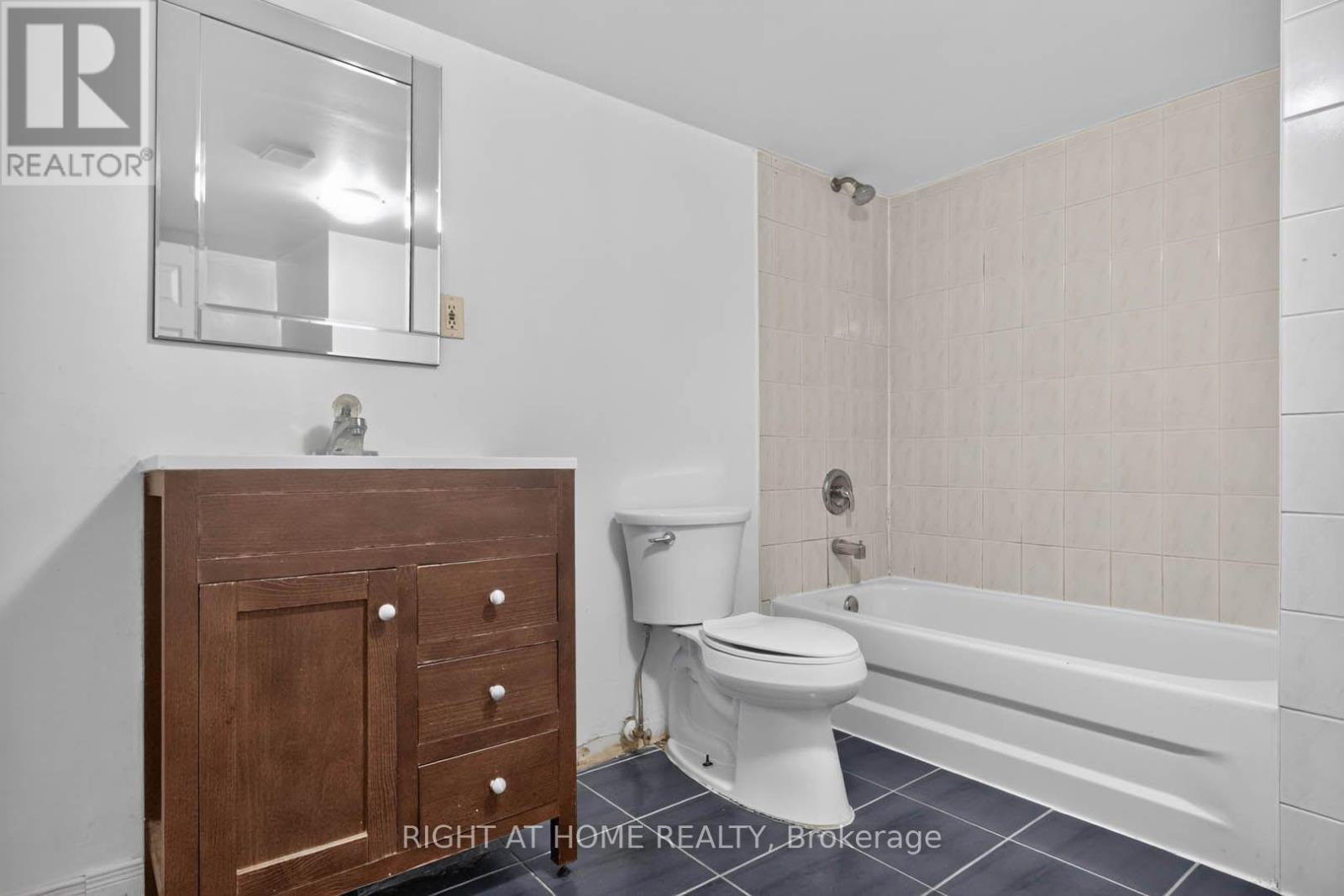 101 Michigan Avenue, Brampton, ON photo 41