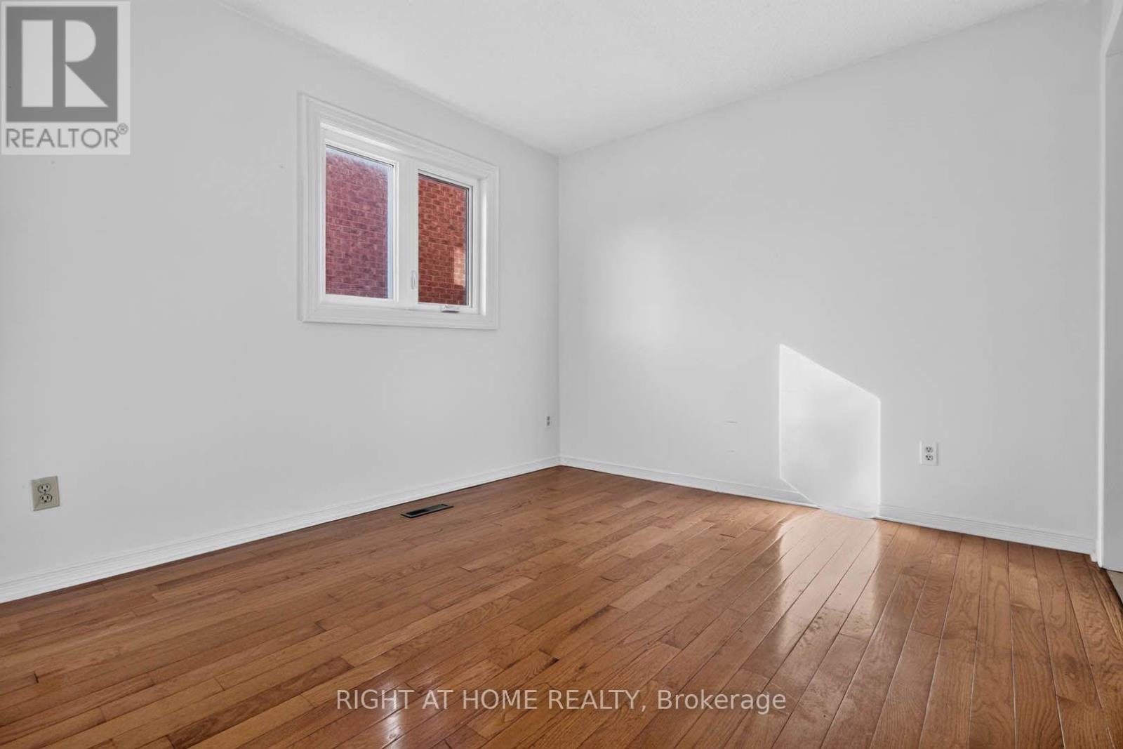 101 Michigan Avenue, Brampton, ON photo 5