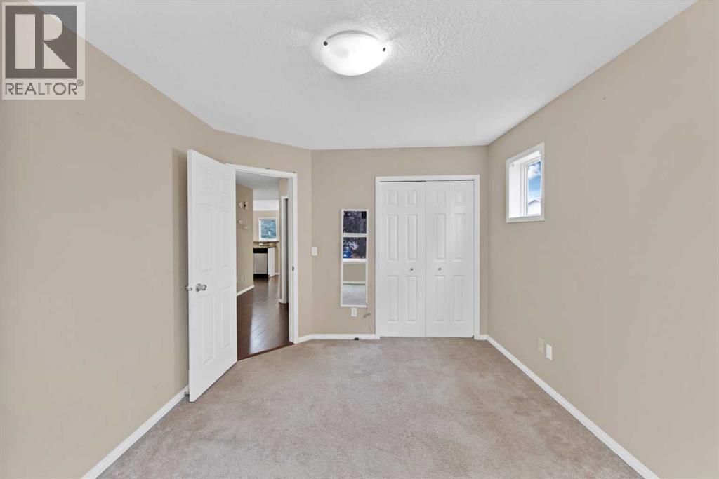 104 Catalina Circle NE photo 18