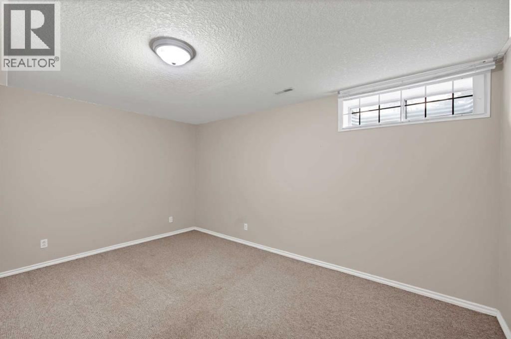104 Catalina Circle NE photo 29