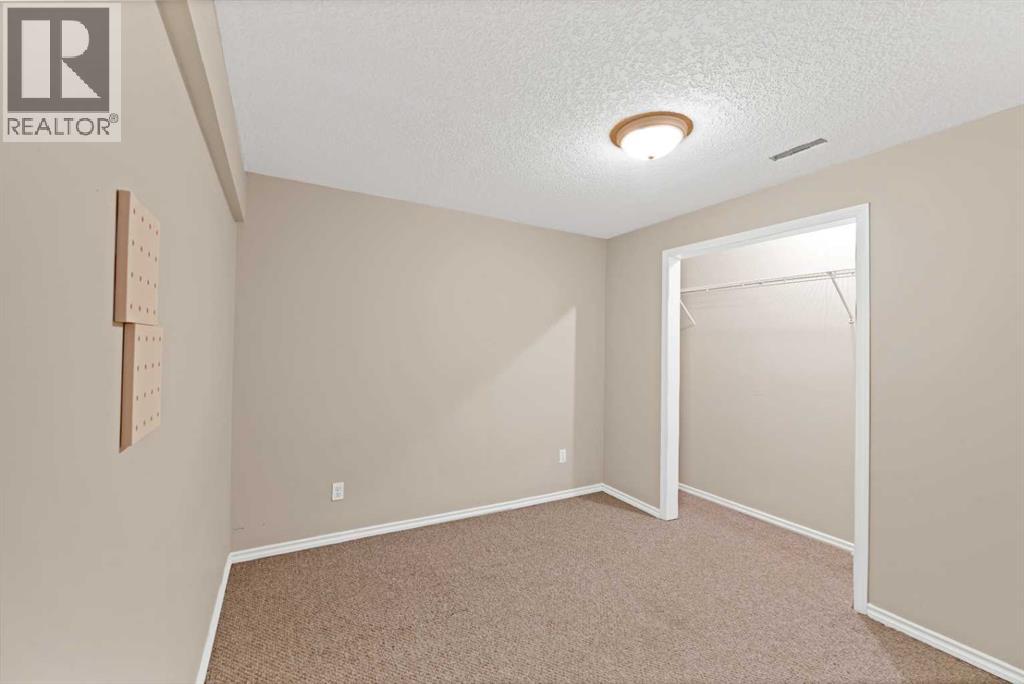 104 Catalina Circle NE photo 31