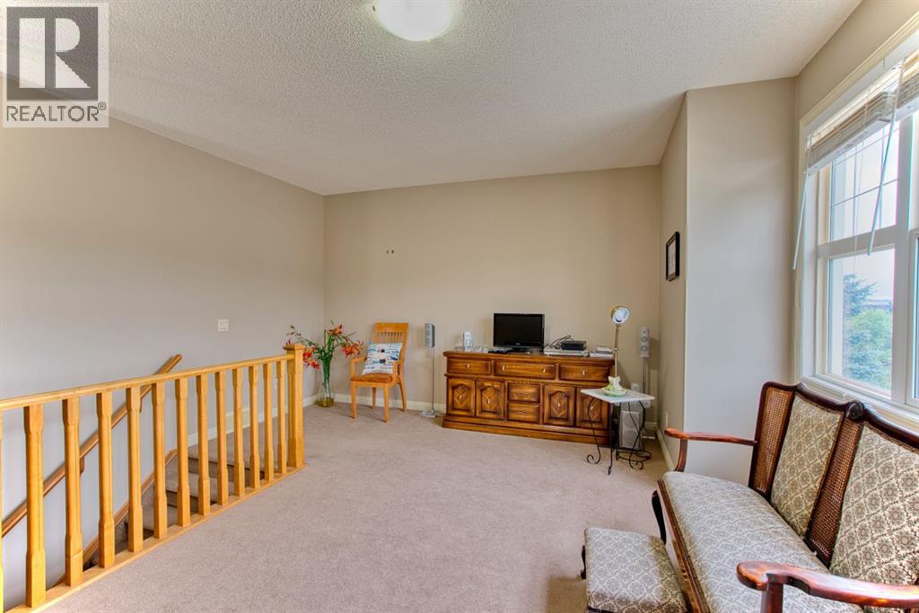 1028 Kincora Drive NW photo 20