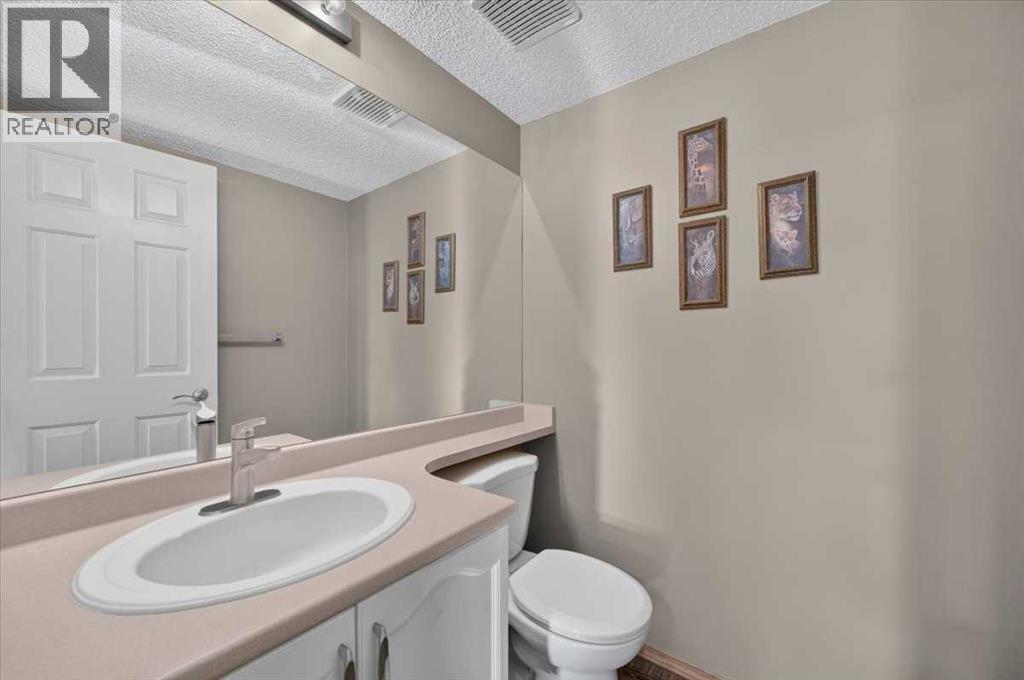 749 Sandringham Place NW, Calgary — photo 20