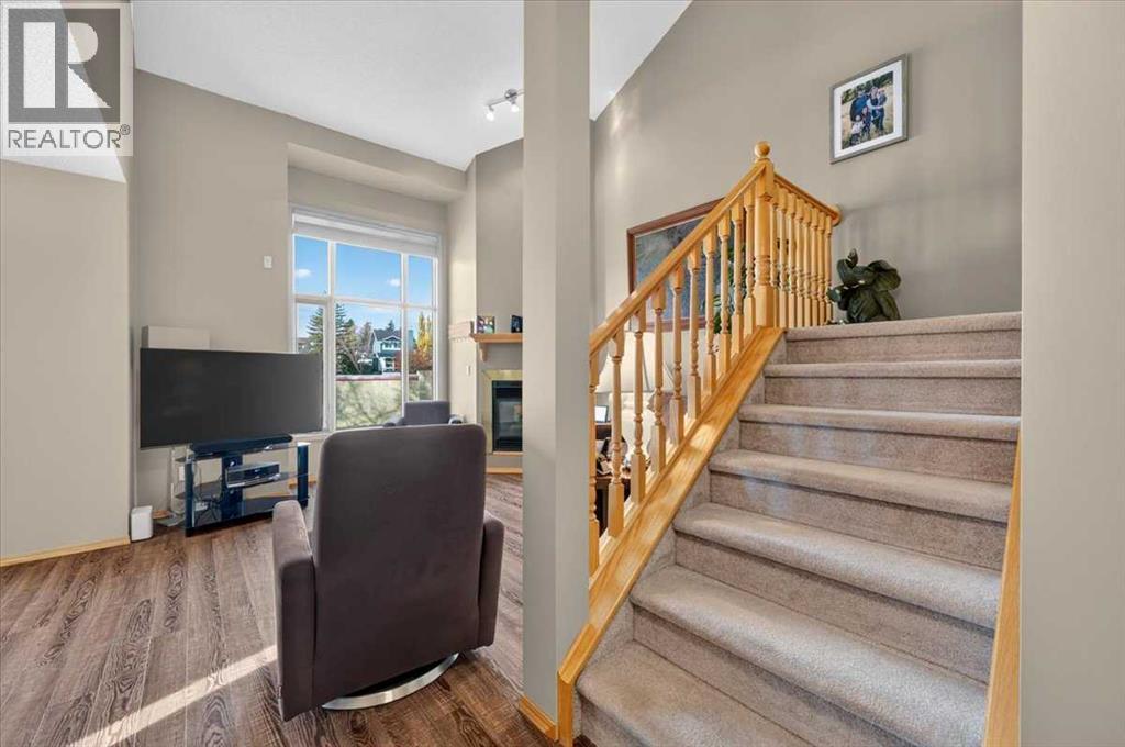 749 Sandringham Place NW, Calgary — photo 21