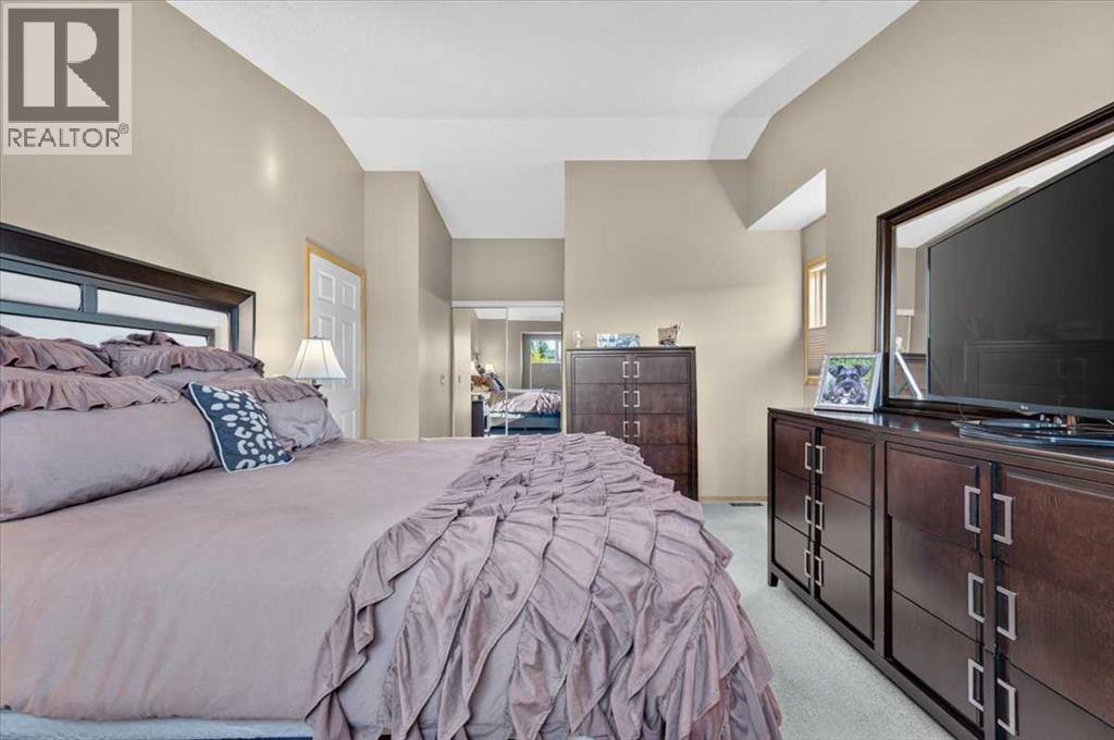 749 Sandringham Place NW, Calgary — photo 25