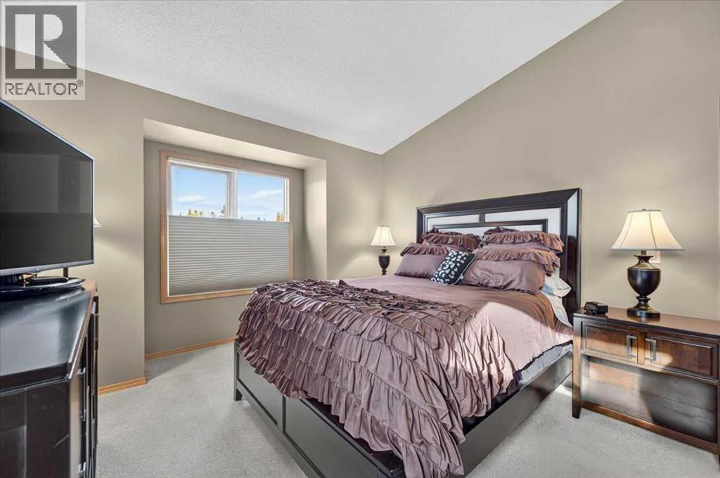 749 Sandringham Place NW, Calgary — photo 26