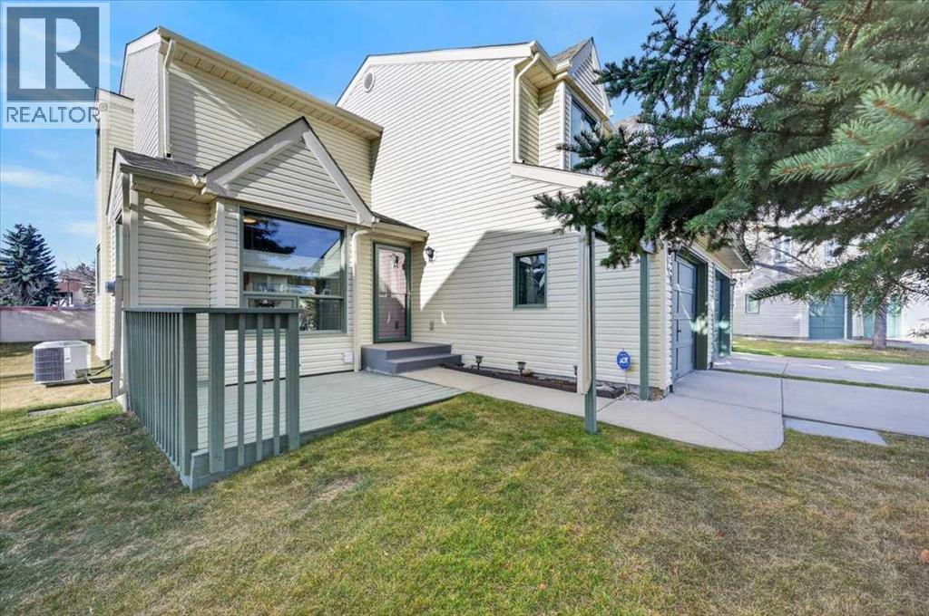 749 Sandringham Place NW, Calgary — photo 3