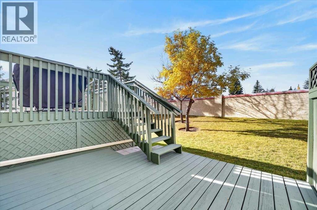 749 Sandringham Place NW, Calgary — photo 36