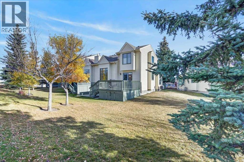 749 Sandringham Place NW photo 39